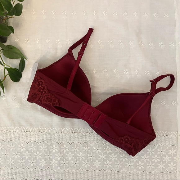 Auden the Bliss lightly lined bra in burgundy red - Picture 2 of 5